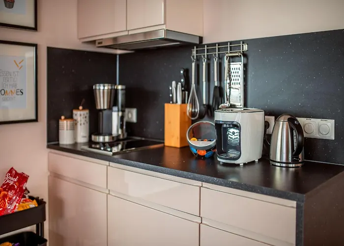 Botel Breeze Retreat In *