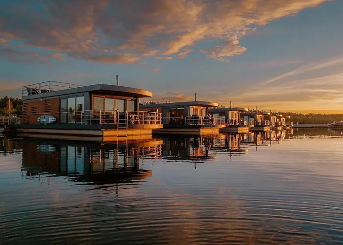 Breeze Retreat In Botel *