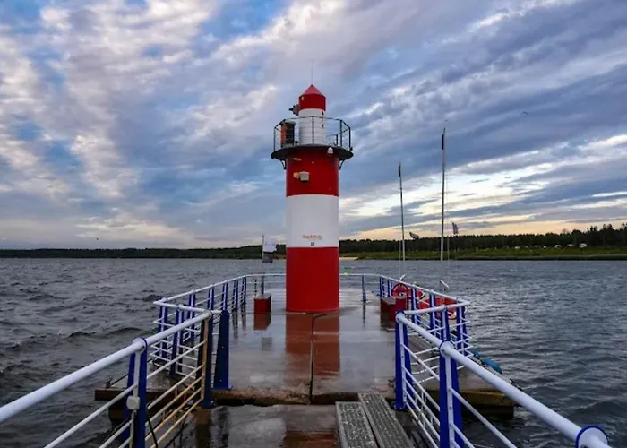 Breeze Retreat In Botel